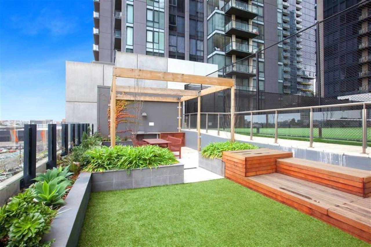 Readyset Apartments At Sentinel Melbourne Bagian luar foto